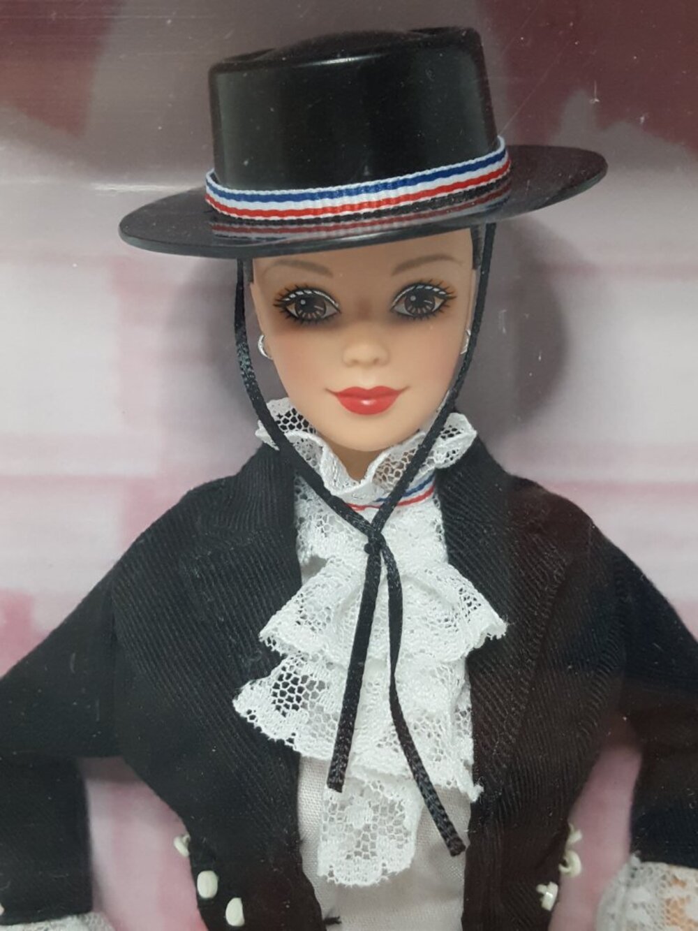 Vintage 1997 Mattel Chilean Barbie Doll Matadora Collectors Edition 18559 Sealed